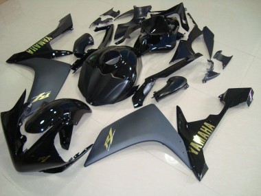 R1 07-08 - Negro Mate Oro