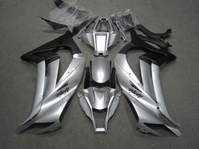 ZX10R 11-15 - Plata Negro Ninja ZX10R 11-15 - Plata Negro Ninja